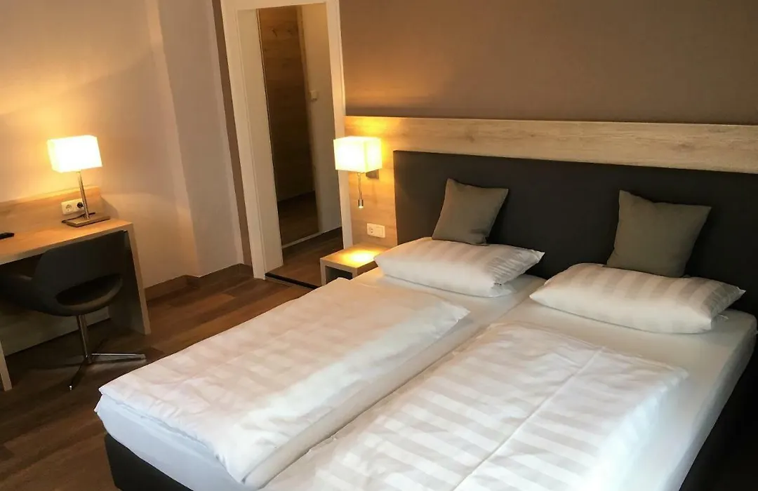 Eberl Hotel-Pension München Feldmoching-1