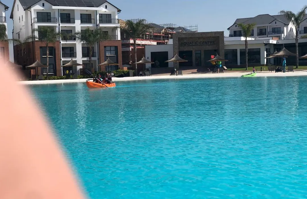 A Coastal/Island Experience At A Large 2 Bed Apartment At A Crystal Lagoon Estate.-1