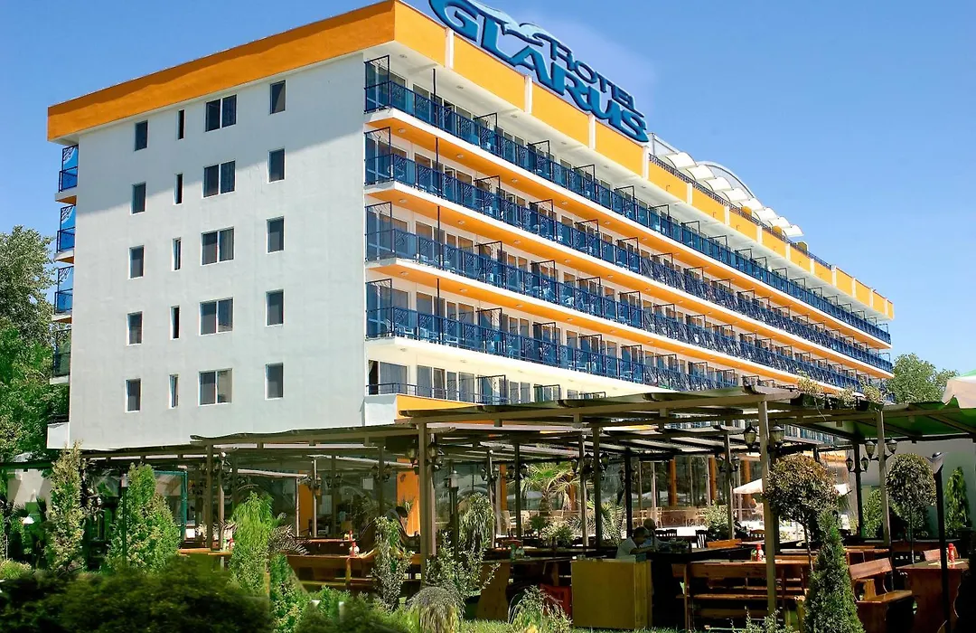 Hotel Glarus Beach-1