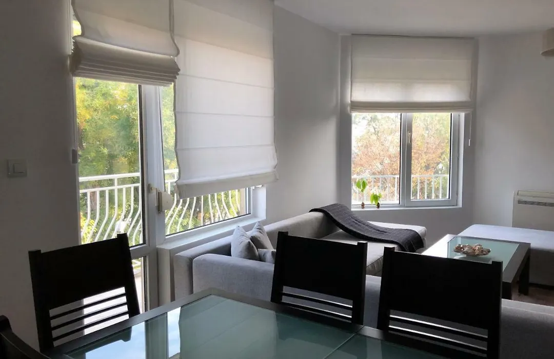 Luxury Sea View Bulldog Place-1