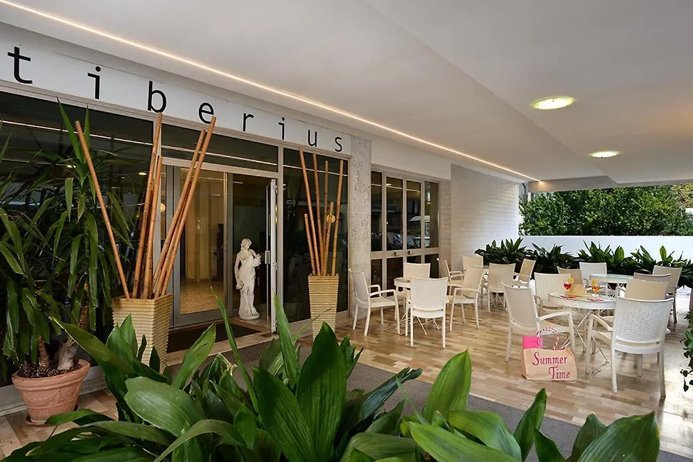 Hotel Tiberius-1