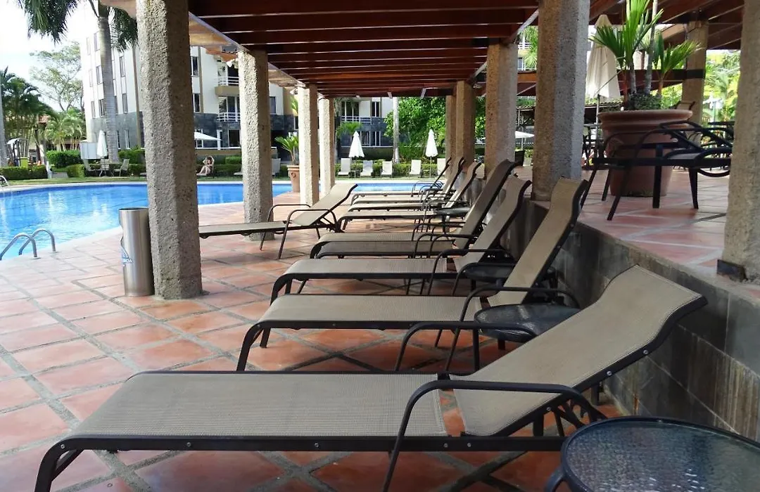 3Room Penthouse Beach Condo-1