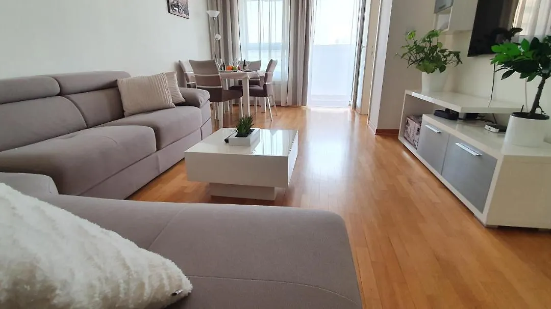 Royal Apartment Belvill-1