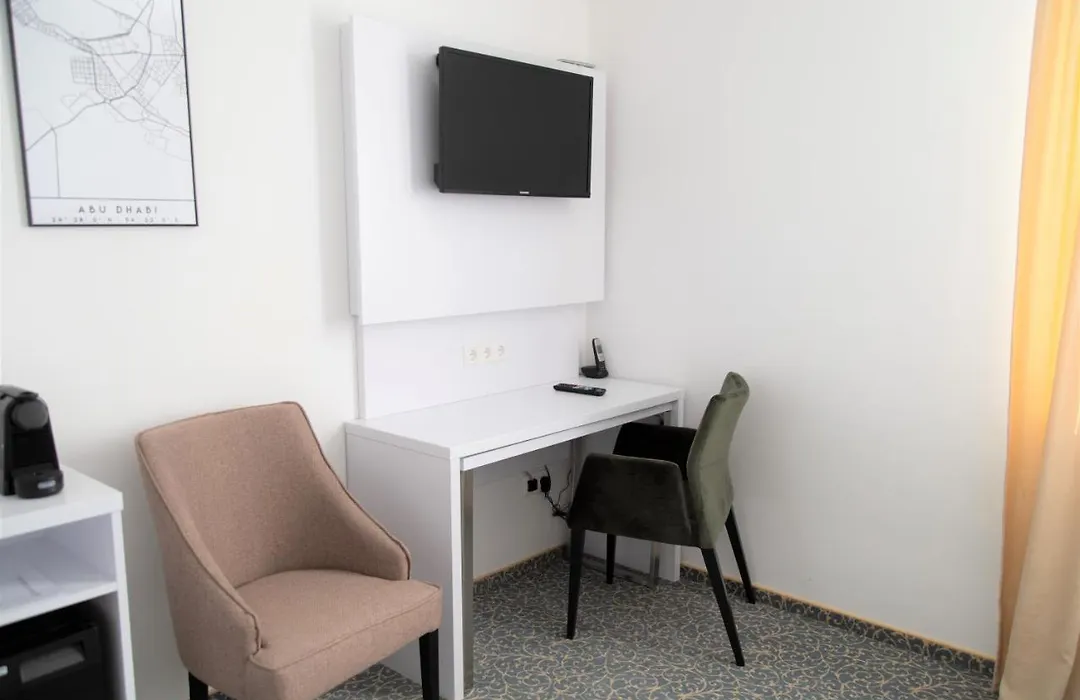 Amplidi Hotel Hannover-1