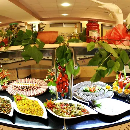First Class Hotel-3