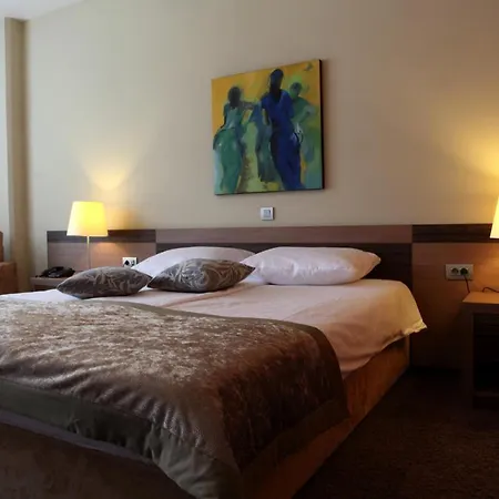Hotel Kras-3