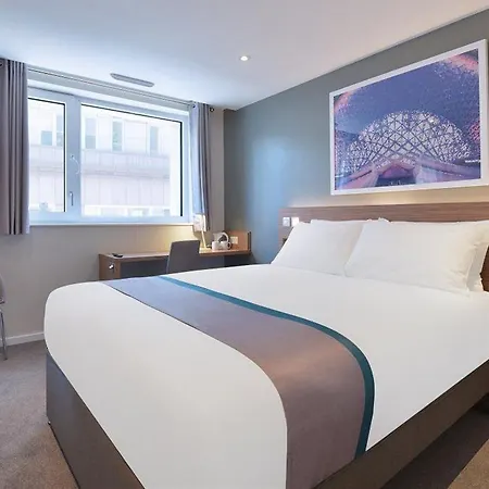 Travelodge London City-2