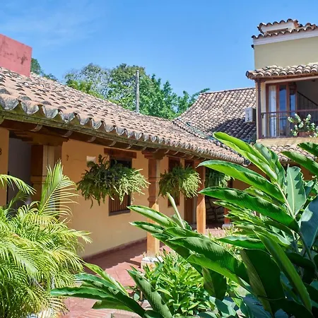 La Casa Amarilla-2