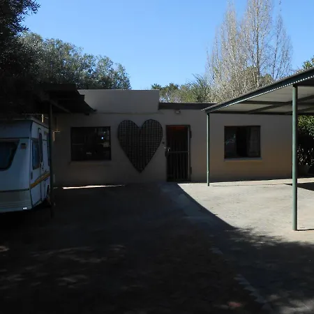 Wilreco Self Carting 2 Bedroom Flat.-2