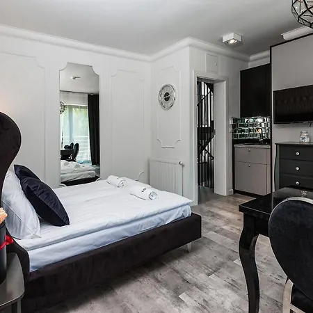 Icon Apartments-3