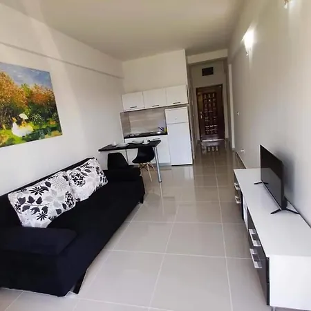 VI Studio City Center 2Min To Sea-3