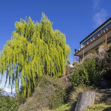 Kohanga Luxury Lakeside Villa By Amazing Accom-2
