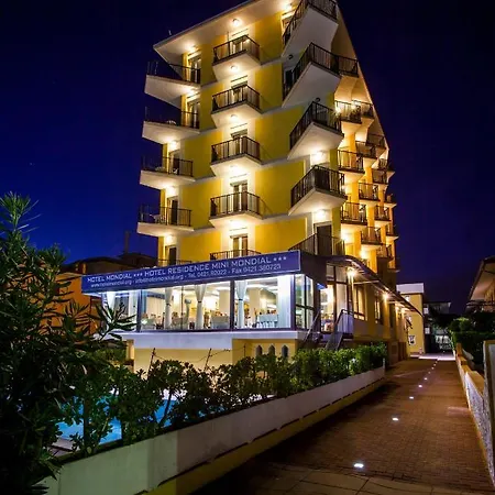 Hotel Mondial-3