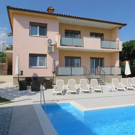 House Medulin-3