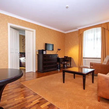Skaritz Hotel & Residence-2