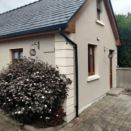 Luxury 'Cois Abhainn' Self Catering Apartment-2