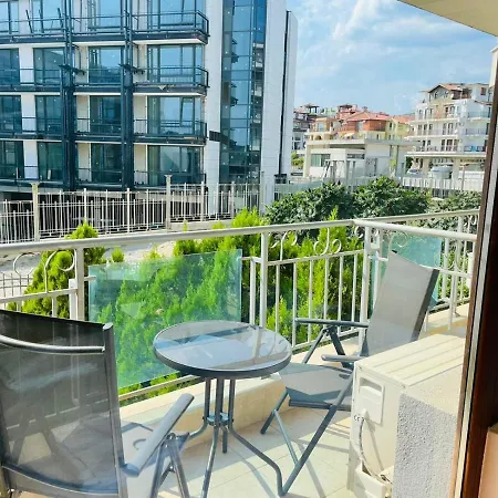Apartament In Sun Waves-3