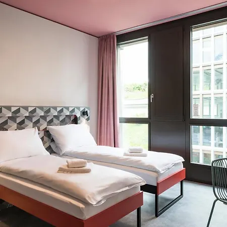 MEININGER Hotel Zürich Greencity-3