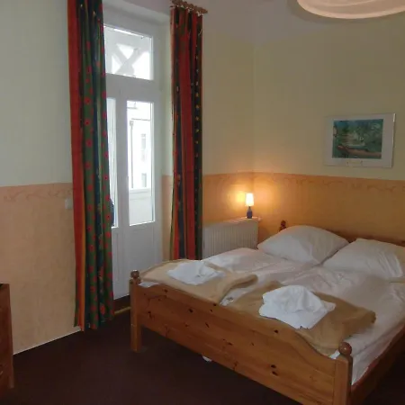 Pension Haus Edelweiß-2