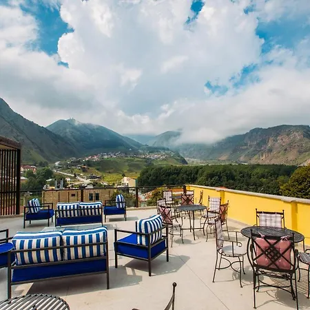 Mount Inn Kazbegi-2