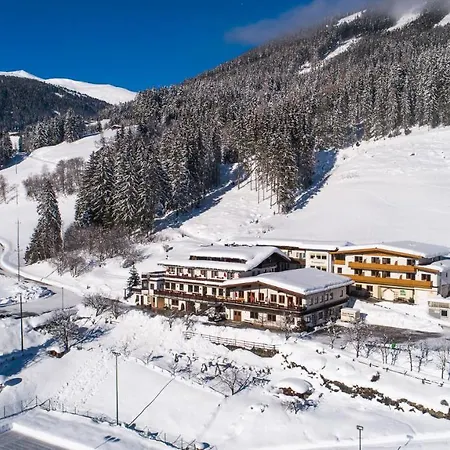 Jugend- und Familienhotel Venedigerhof-3