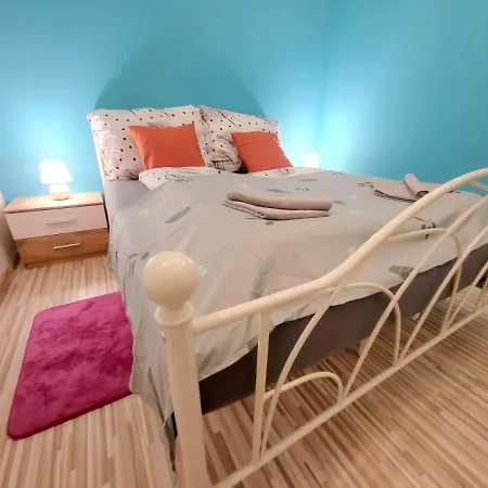 Velky Apartman 2-3