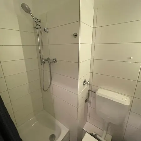 1 Zimmer Wohnung in Strand nähe-3