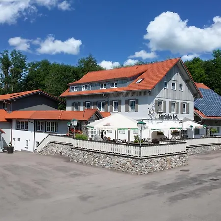 Traditions-Gasthaus Bayrischer Hof-3
