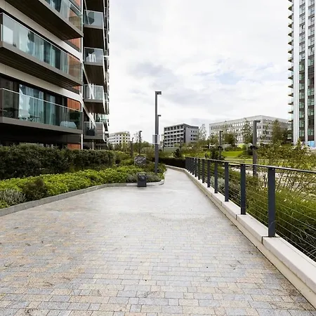 Executive Waterfront Split Penthouse-3