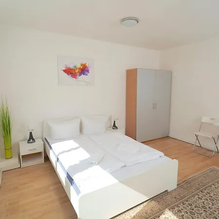 BNB Potsdamer Platz Rooms&Apartments-3