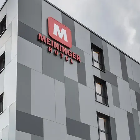 MEININGER Hotel Heidelberg Hauptbahnhof-3