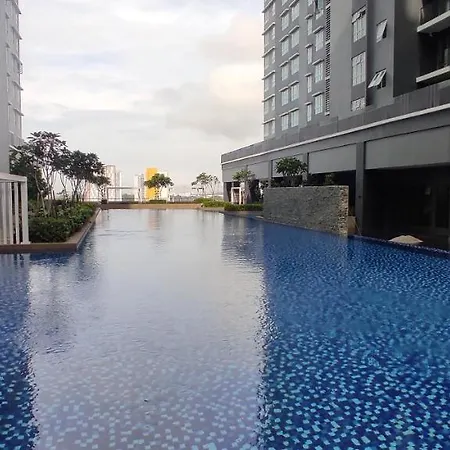 Bukit Rimau Instagrammable 2 Bedroom Apartment With Pool View Up To 5 Pax-2