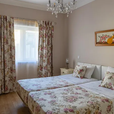 Casa Das Rosas-2