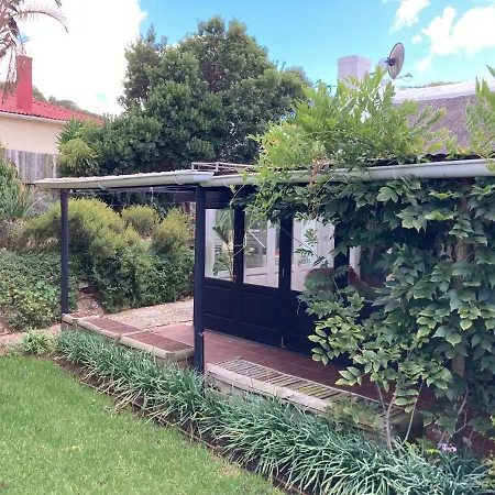 Carneddie Cottage - main-2