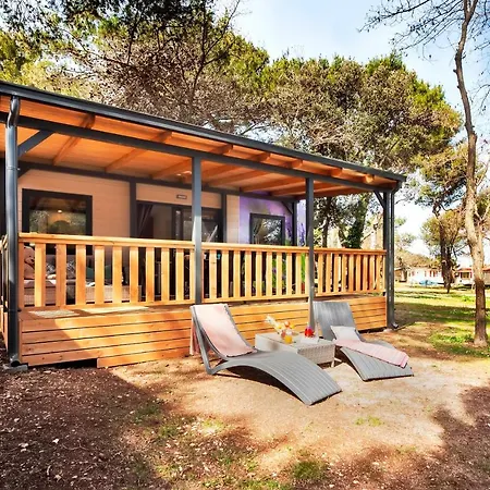 Holiday Centre Bi Village - Glamping And Mobile Homes Lavanda-2