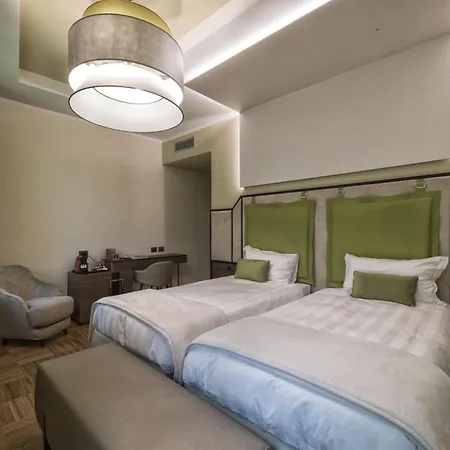 Solo Experience Hotel-2