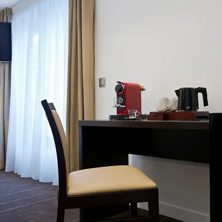 Simon'S Boutique Hotel-3