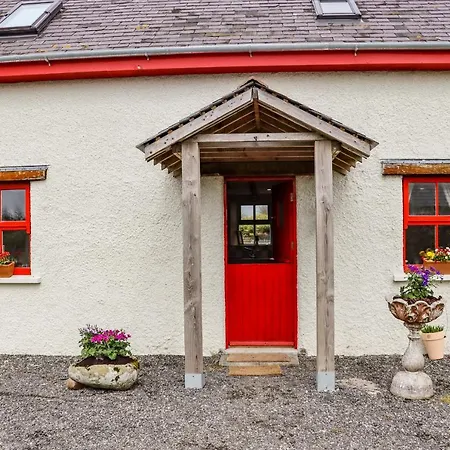 Cob Cottage-3