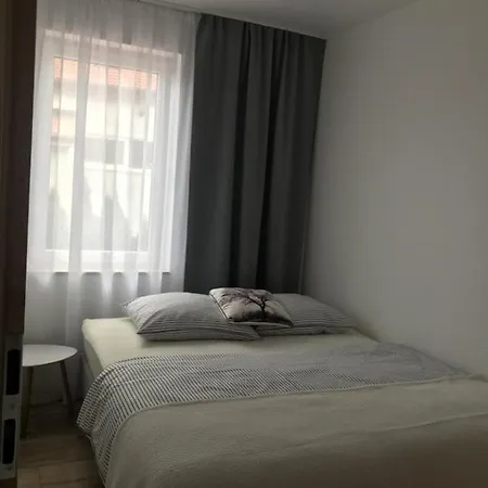 Apartament U Izy-3