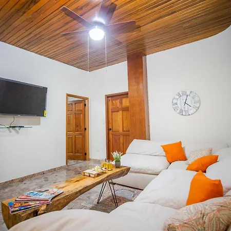 Il Vento Vacation Rentals-3