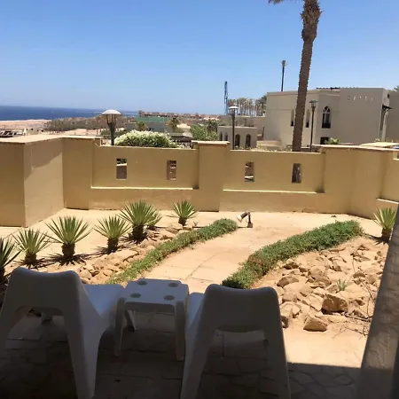 Azzurra Sahl Hasheesh-3