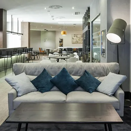 Hotel Ilunion Bilbao-2