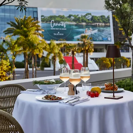Hotel Barriere Le Majestic Cannes-2