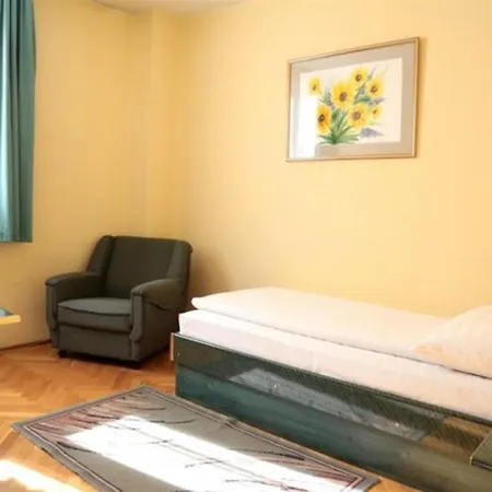 Hotel Bara Budapest-3
