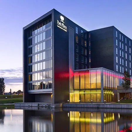 Park Plaza Amsterdam Airport-3