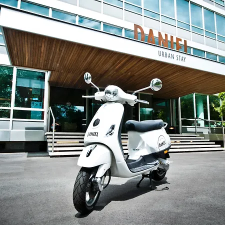 Hotel Daniel Vienna - Smart Lifestyle Near City Centre-2
