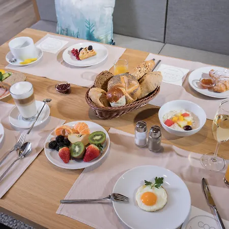 Hotel Der Waldhof-2