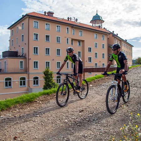 Kurhaus Cademario Hotel&SPA - Adults Only-2