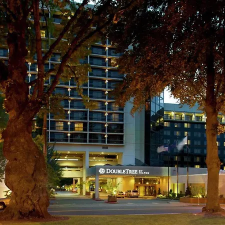 Doubletree By Hilton Portland-2