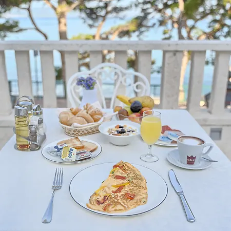 Hotel Villa Bacchus-2